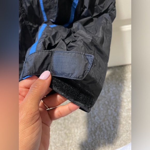 The North Face All Weather Jacket - Picture 4 of 10